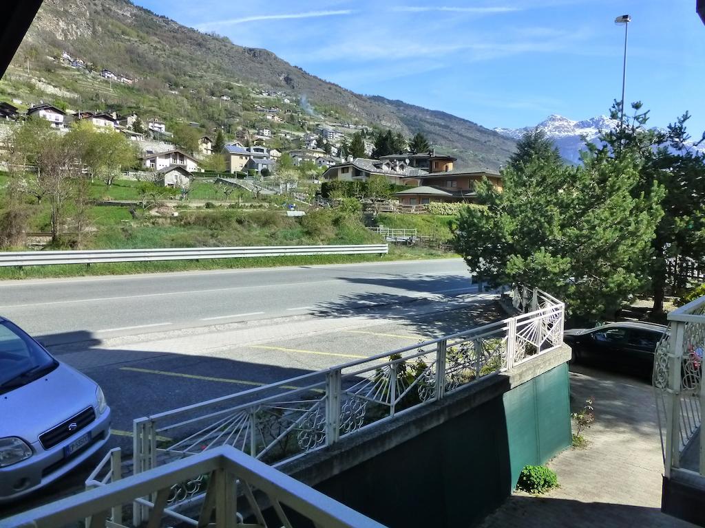 Hotel Beau Sejour Giampietro Andrea Sarre Buitenkant foto