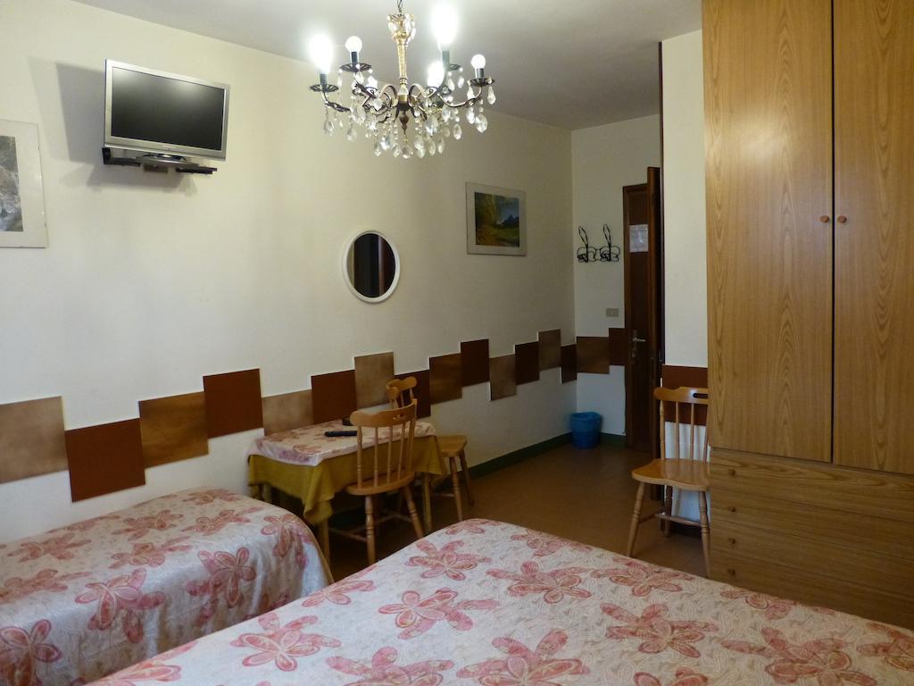 Hotel Beau Sejour Giampietro Andrea Sarre Buitenkant foto